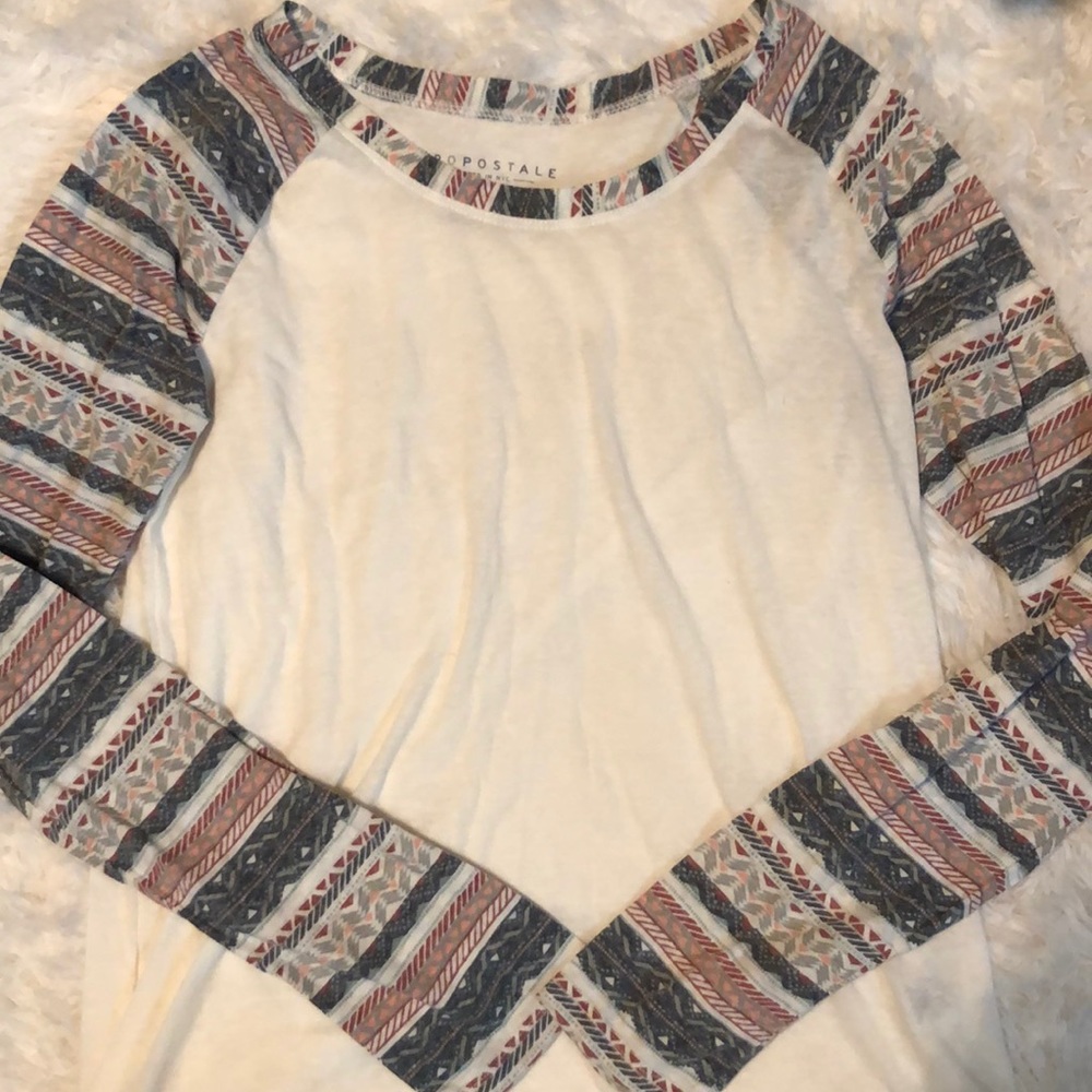 Practically new Aeropostale long sleeve! Size L